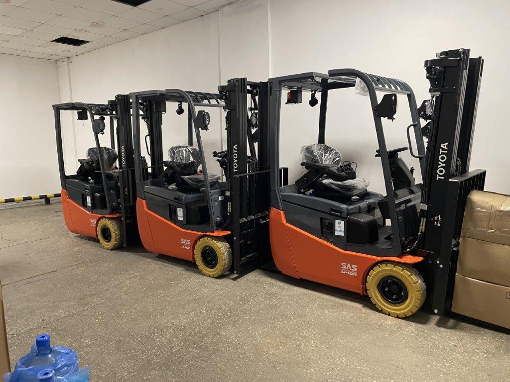 Поставка електронавантажувачів ТОЙОТА у 3-клісному виконанні