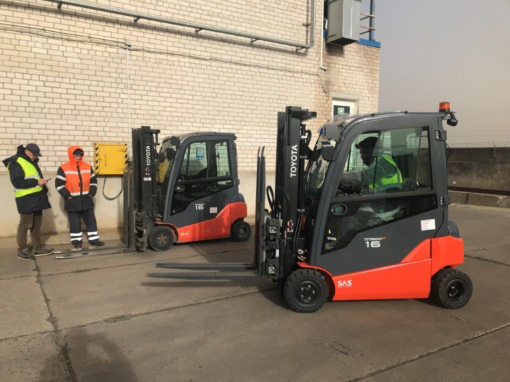 Постачання електронавантажувачів ТОЙОТА з інтелектуальною системою