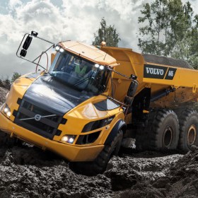 volvo-benefits-articulated-hauler-a35g-a40g-t2-t3-no-daily-or-weekly-greasing-2324x12006