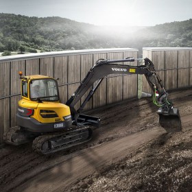 volvo-benefits-compact-excavator-ecr88d-enhanced-hydraulics-2324x1200