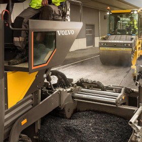 volvo-benefits-tracked-paver-p6820d-p7820d-t3-t4f-engineered-for-efficiency-2324x12001